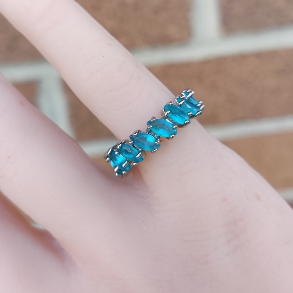 Sterling Blue Apatite Gemstone Ring - Picture 3 of 5